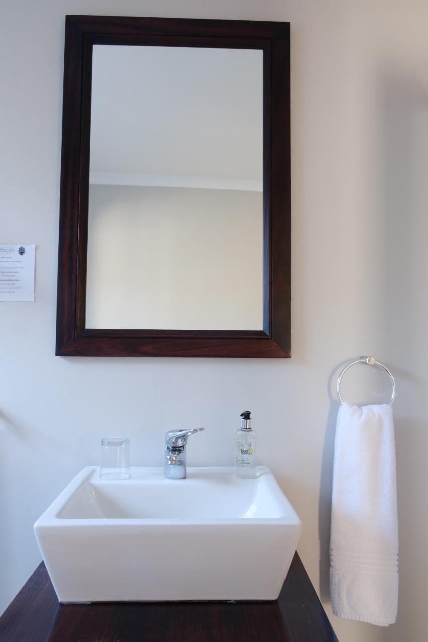 Constantia White 4*